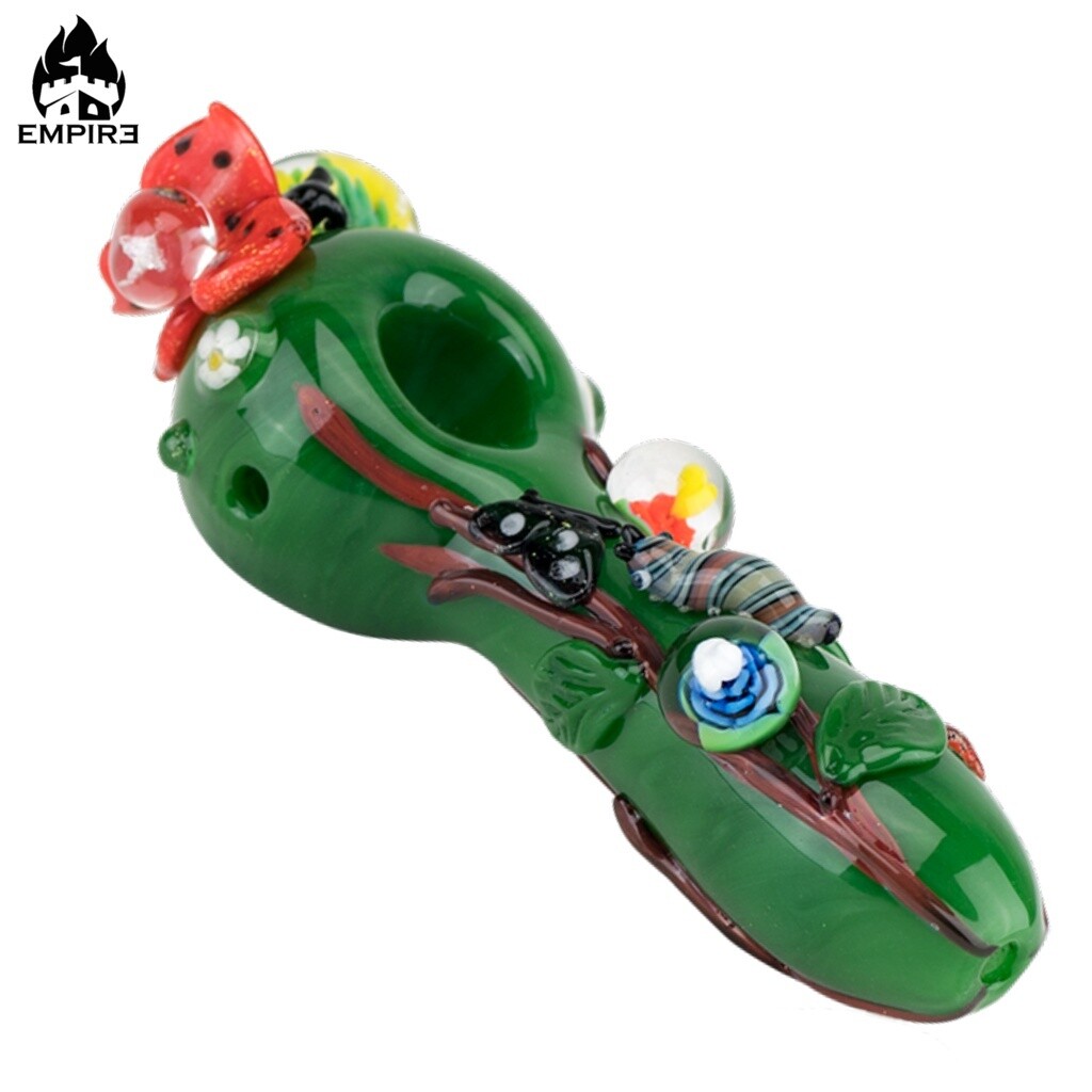 Empire Glassworks™ Garden Critters Dry Pipe