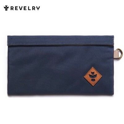 Revelry Supply® The Confidant