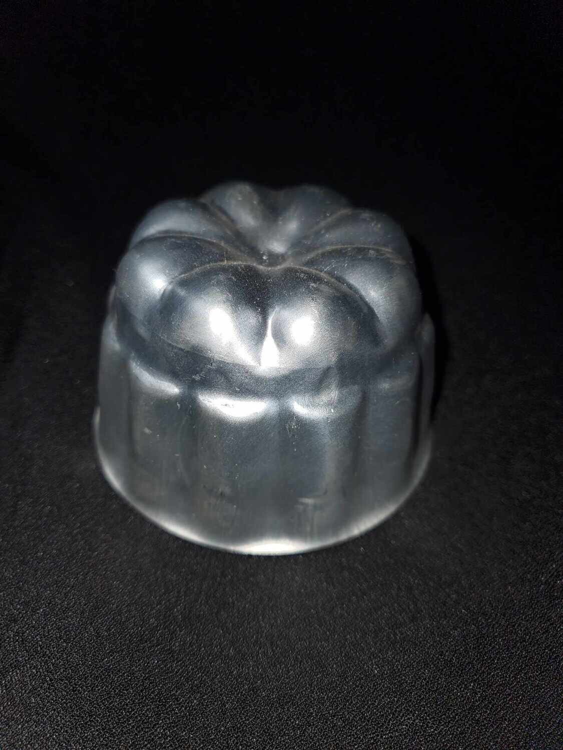 Dozen of 4oz Aluminum Moldes
