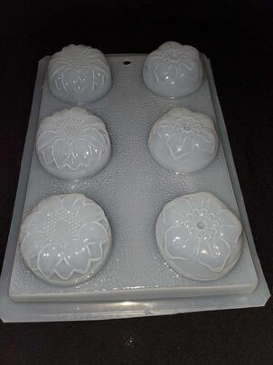 Flower Patterned Sphere Molds