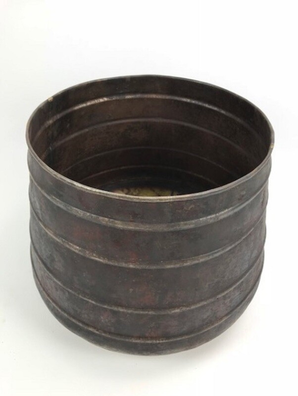 Planter Recycle Iron