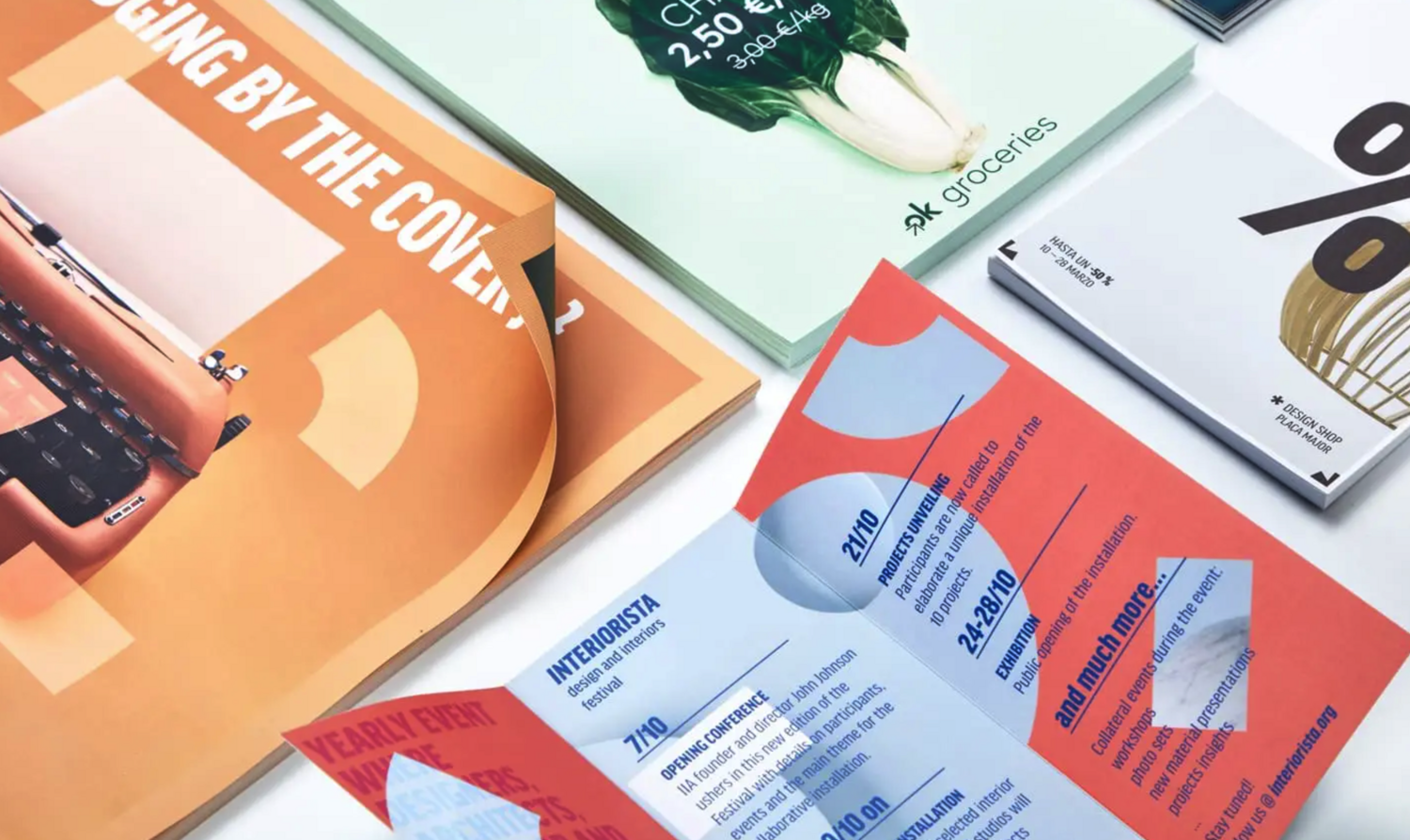 Vikta foldrar - Classic halvmatt - Mattbestruket - 300 g/m²