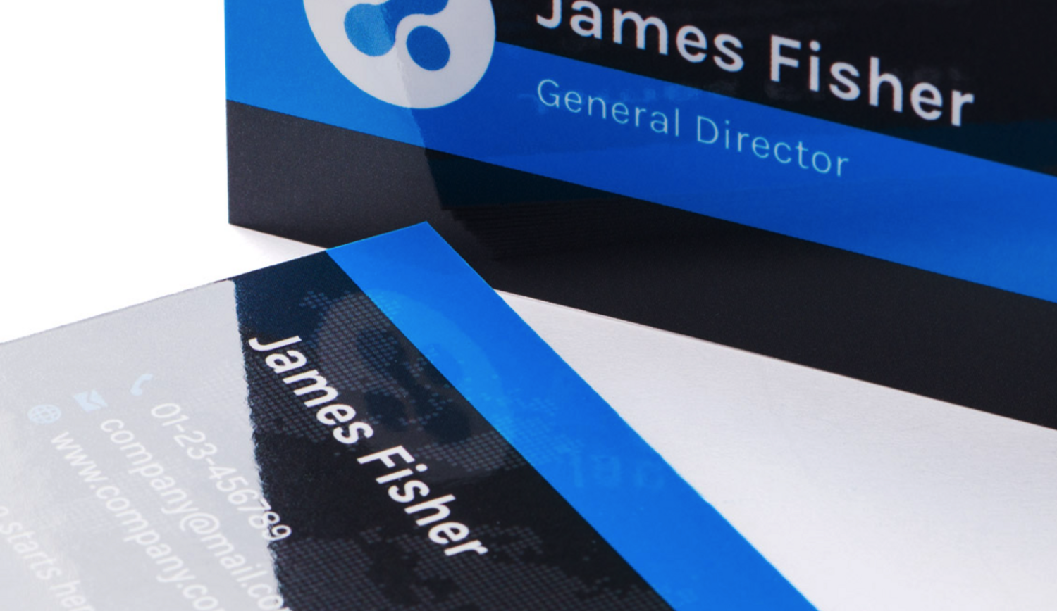 Vikta foldrar - Classic blankt - Blankbestruket- 
300 g/m² med Laminering Blank plastfilm