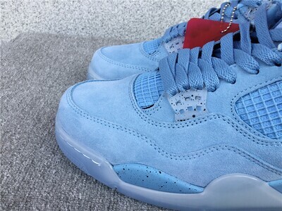 AJ4 Blue Sky