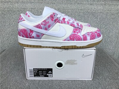 Dunk Low Kiss