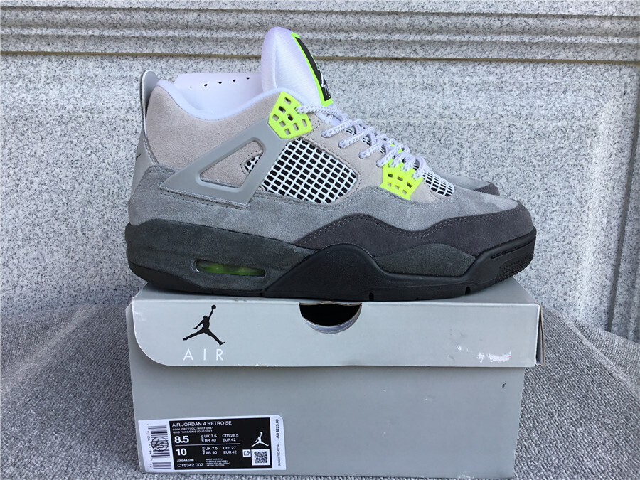 AJ4 Retro 95
