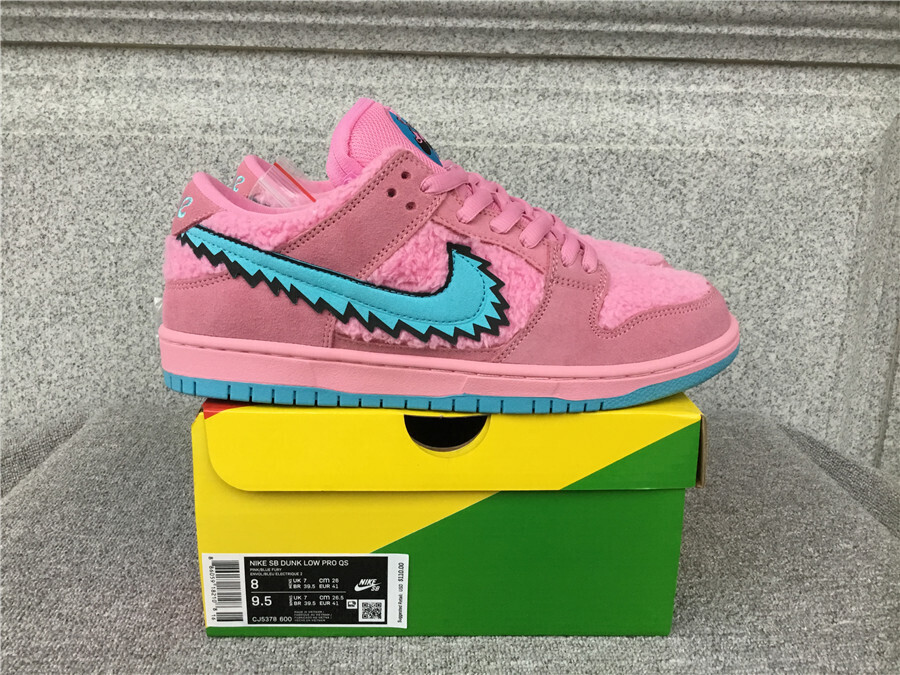 Dunk Low Pinky Bear