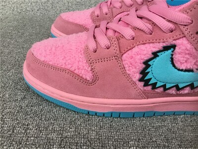 Dunk Low Pinky Bear
