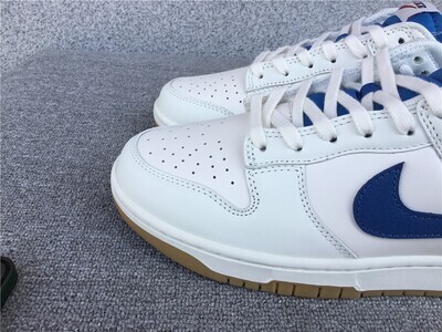 Dunk Low Calendar