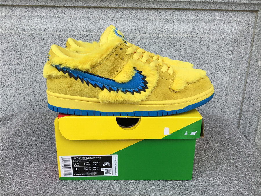Dunk Low Yellow Bear