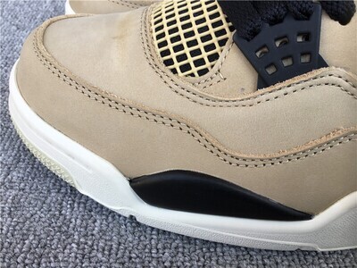 AJ4 Toast