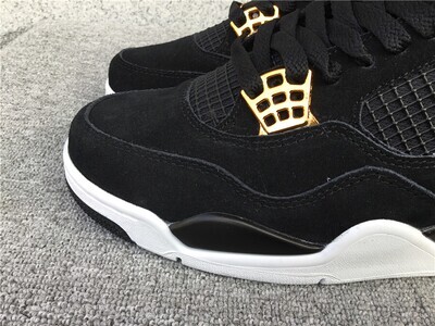 AJ4 Golden Set