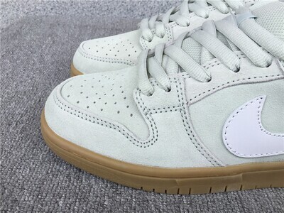 Dunk Low Stride