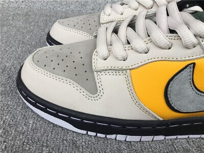 Dunk Low Prism
