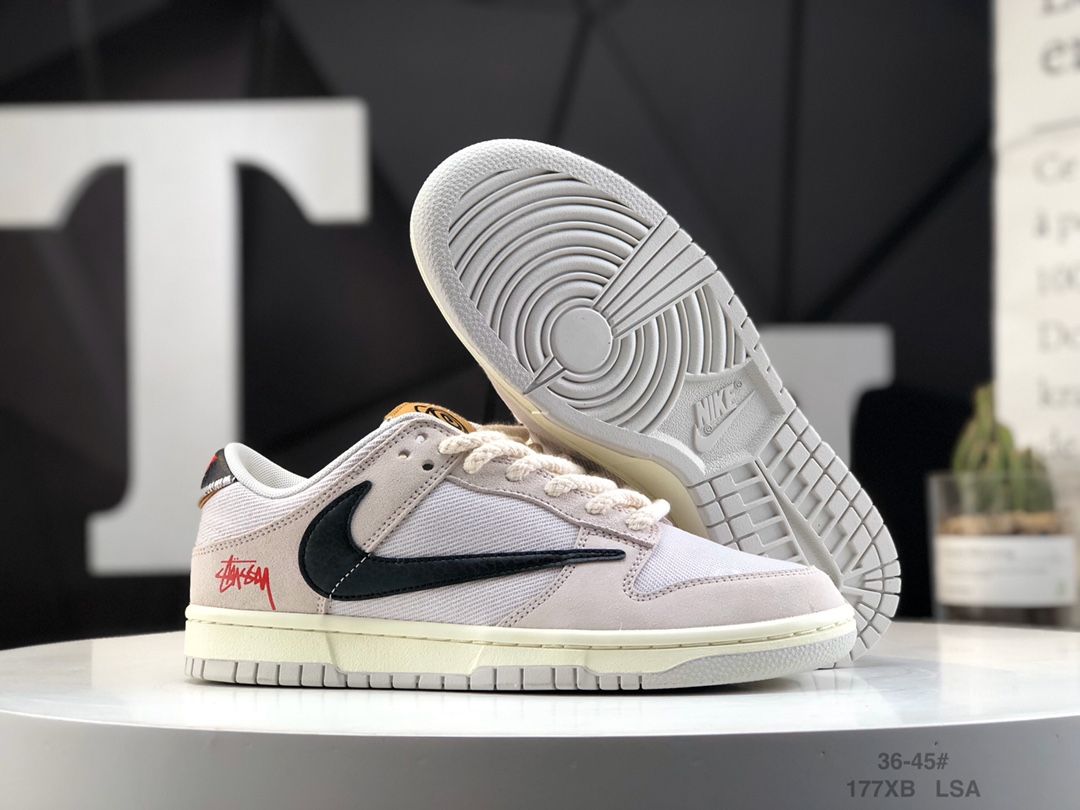 Dunk Low SB Stussy x Nike