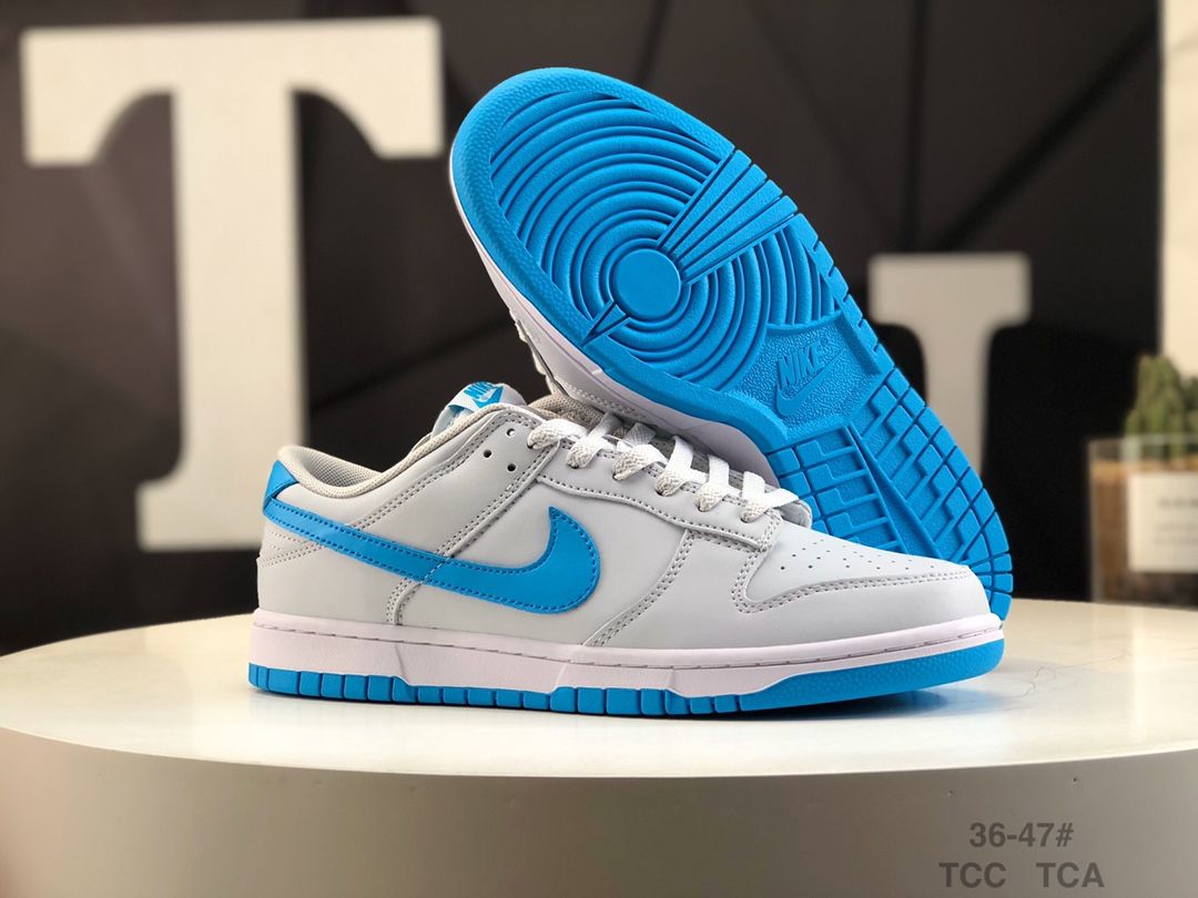 Dunk Low Retro Pure Platinum Blue Lightning