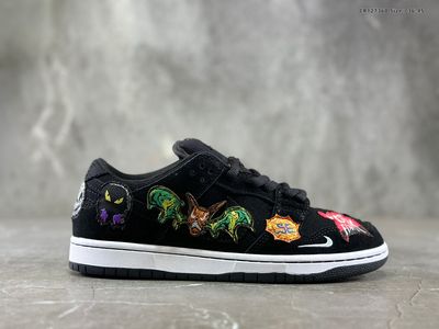 Dunk Low Neckface
