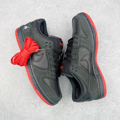 Dunk Low SB Black Pigeon