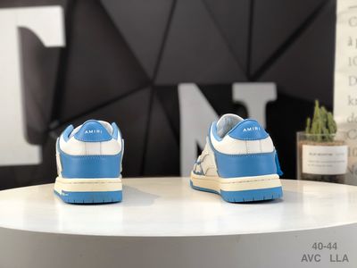 AM Skel Top Low Blue &amp; White