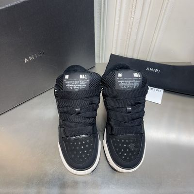 AM M-1 Black White