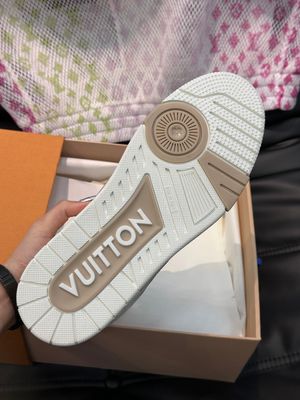 Louis Vuitton Trainer White &amp; Beige