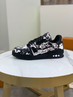 Louis Vuitton Trainer Comic Motifs Black White