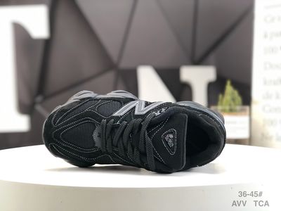 New Balance 9060 Triple Black