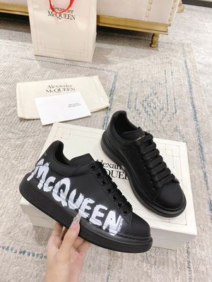 Alexndr McQueen Oversized Black Graffiti