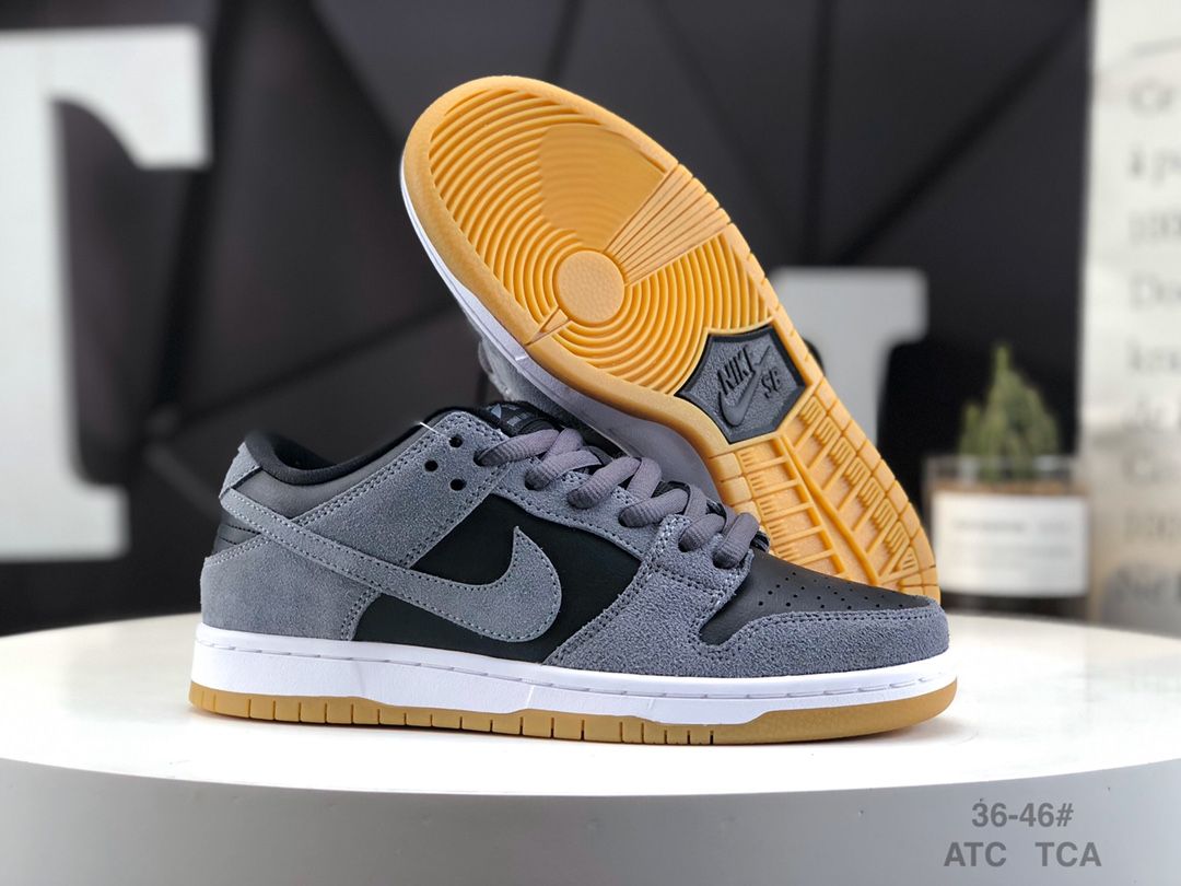 Dunk Low SB Dark Grey Black Gum