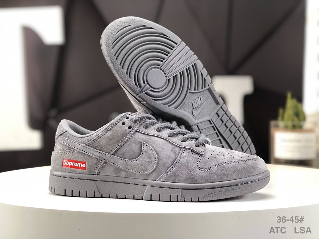 Dunk Low x Supreme Gray Wolf