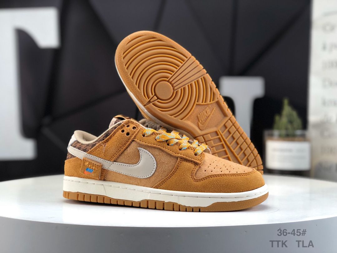 Dunk Low &#39;Teddy Bear&#39;