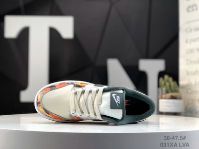Dunk Low SE Sail Multi-Camo