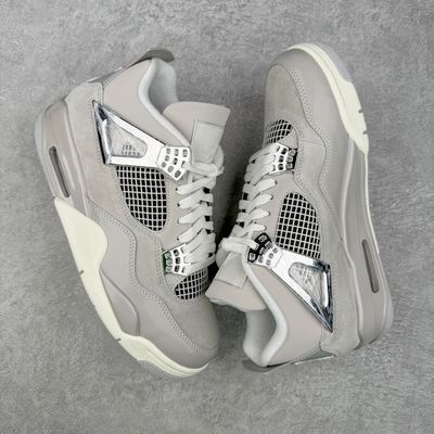 AJ4 Frozen Moments