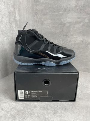 AJ11 Cap and Gown