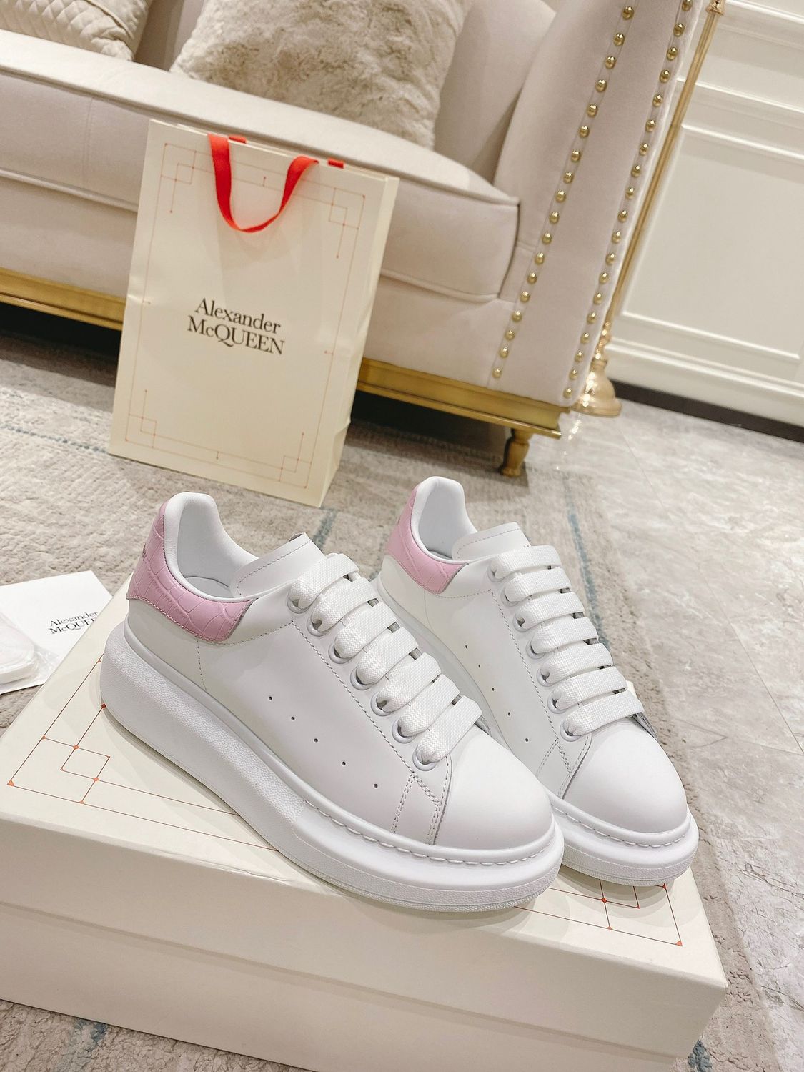 Alexndr McQueen Oversized Pink