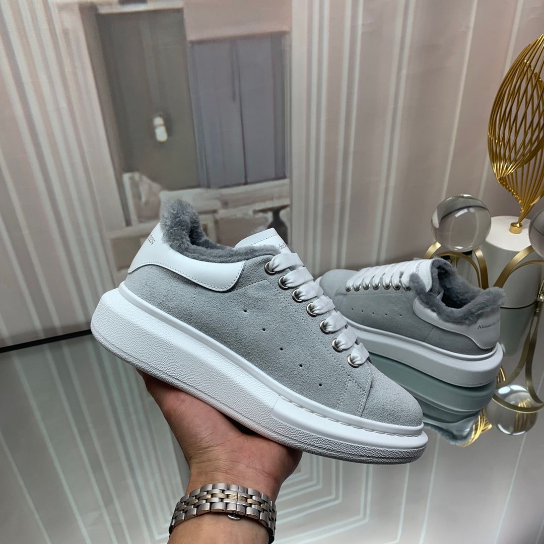 Alexndr McQueen Oversized Gray Comfortable