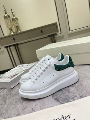 Alexndr McQueen Oversized Green Pearl