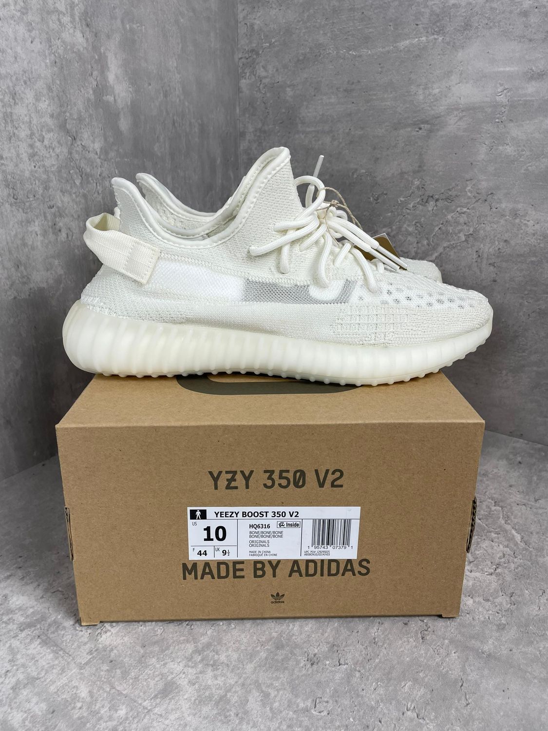 Adidas Yeezy Boost 350 V2 Bone