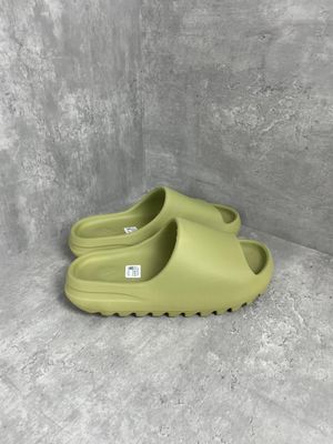 Yeezy Slide Resin