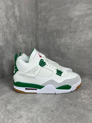 AJ4 Pine Green