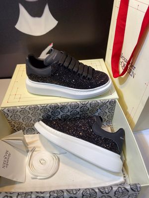 Alexndr McQueen Oversized Sneakers Black Full Pearl