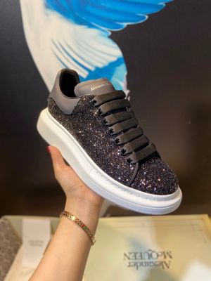 Alexndr McQueen Oversized Sneakers Black Full Pearl
