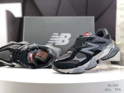 NB 9060 Black Castlerock