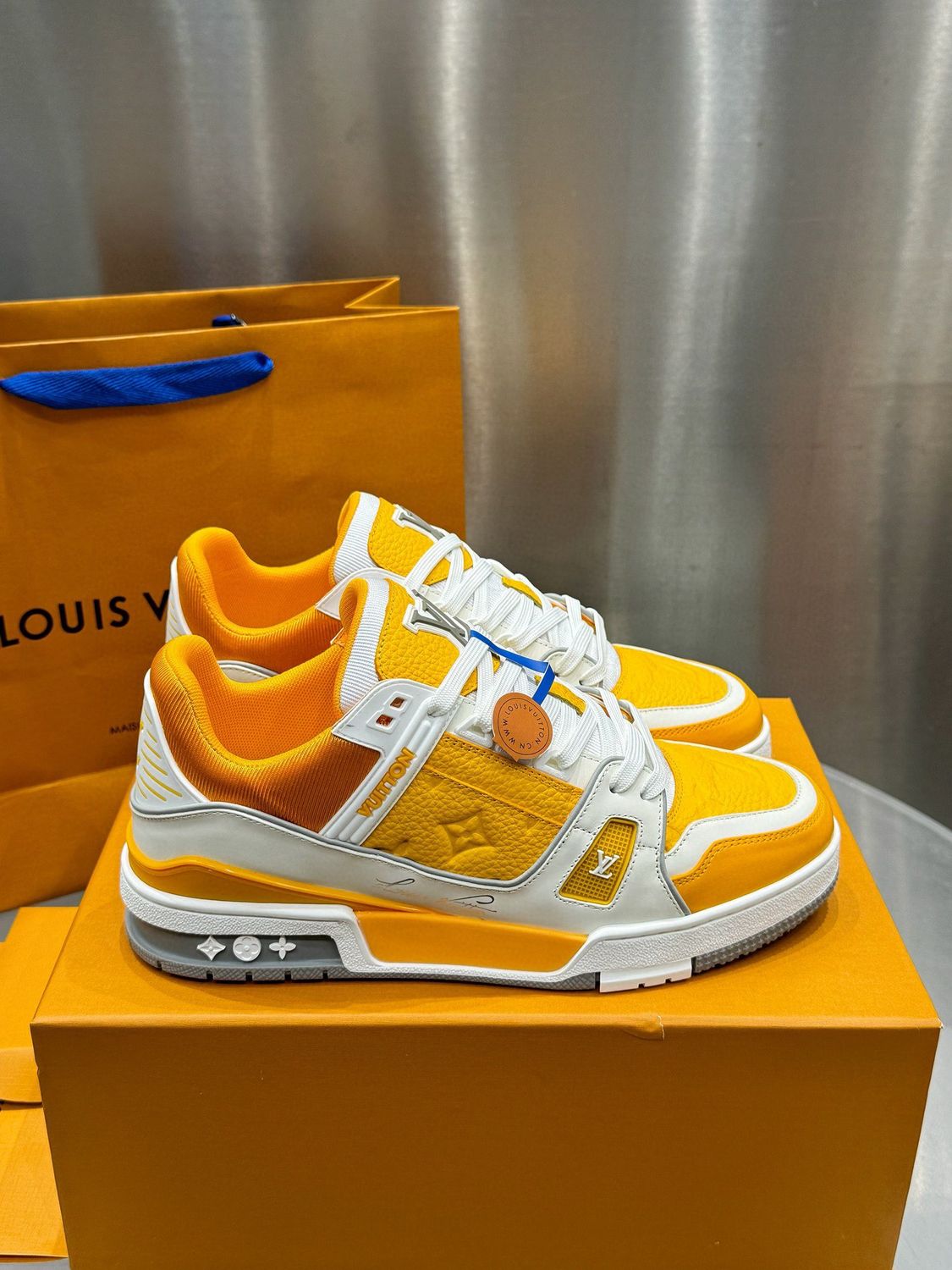 LV Trainer Yellow Mono