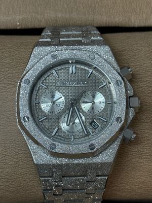 Frosted Diamonds A Watch Chrono All White Gray Dial