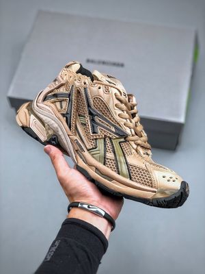 BLG Runners Gold