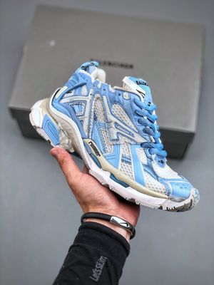 BLG Runners Sky