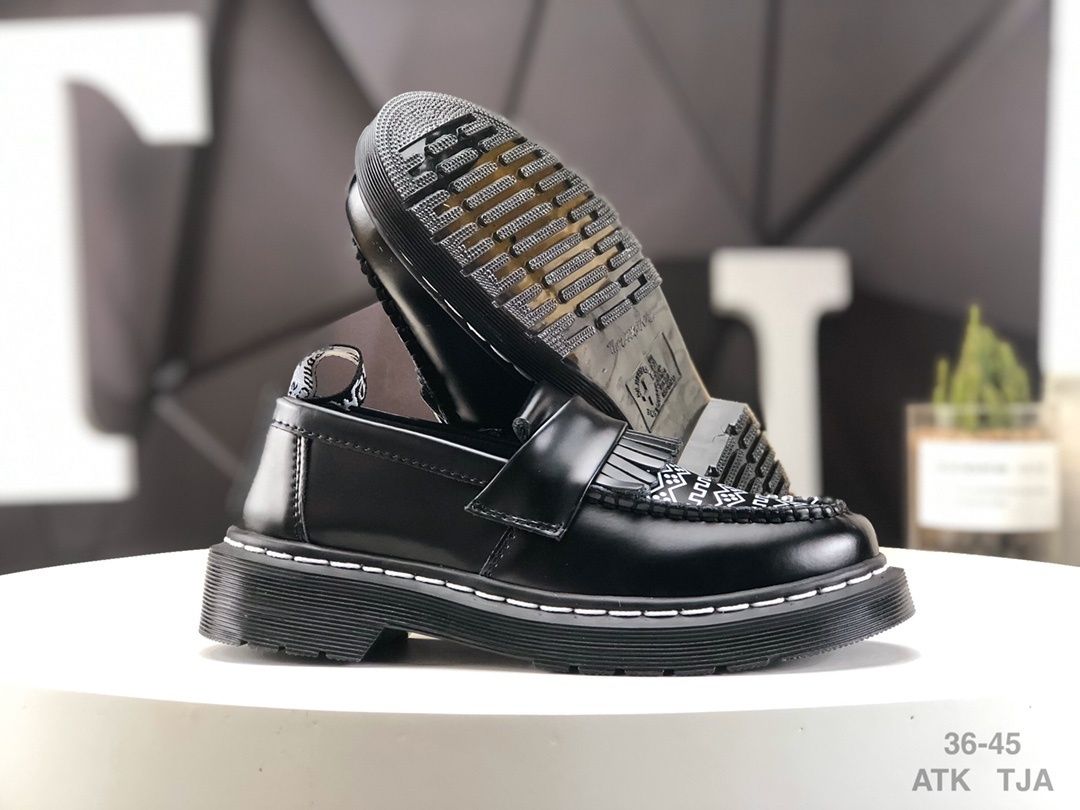 DM Low Top
