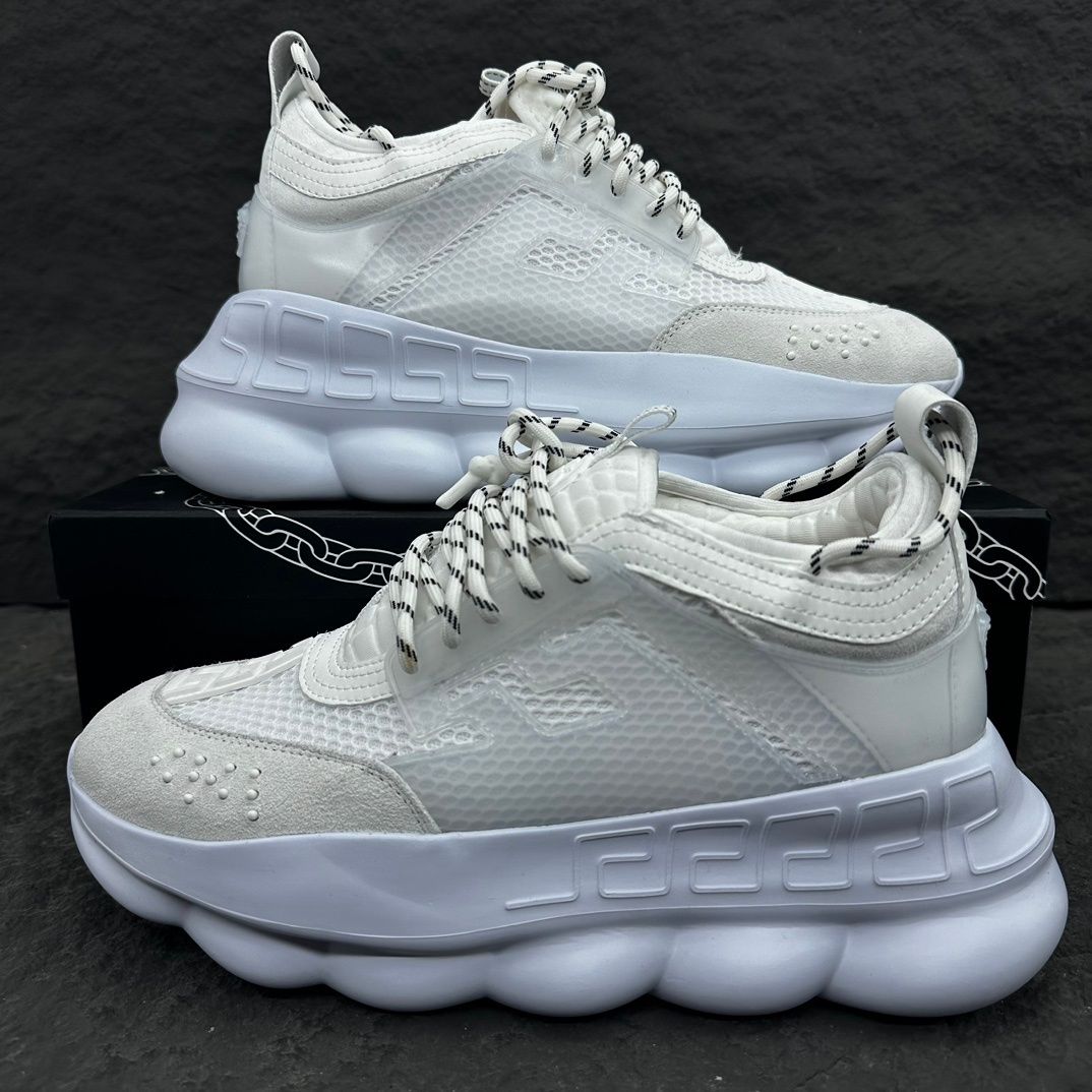 VV All White