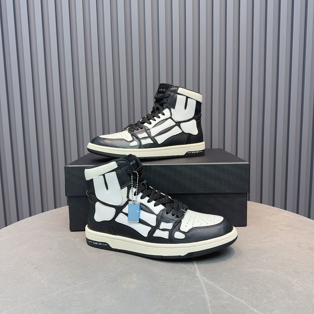 AM High Top Black